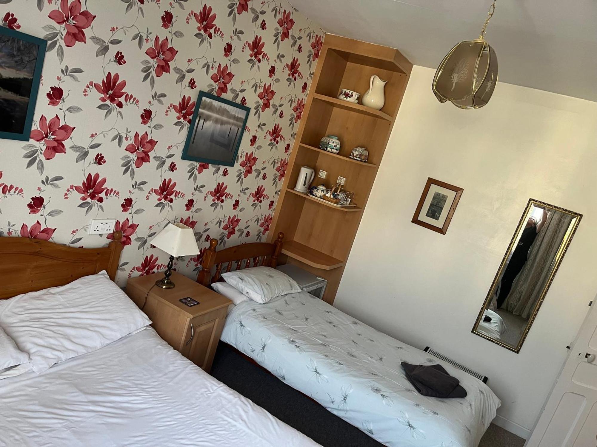 Webb'S Of Glomel Bed & Breakfast エクステリア 写真